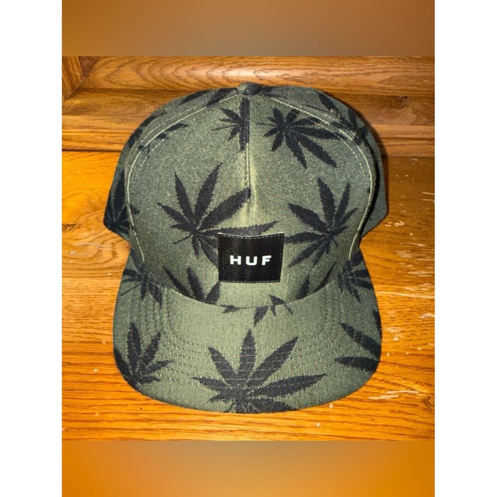 HUF Olive Green Snap Back Hat with Black Pot Leaf Pattern New without Tags